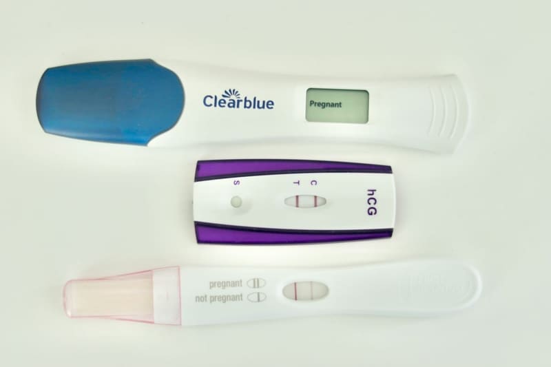 Am I Pregnant? Common Signs and What to Do Next